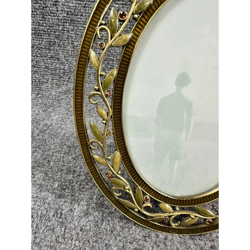 Oval Decorative Photo Frame Metal Leaf Design Tabletop Frame FSA